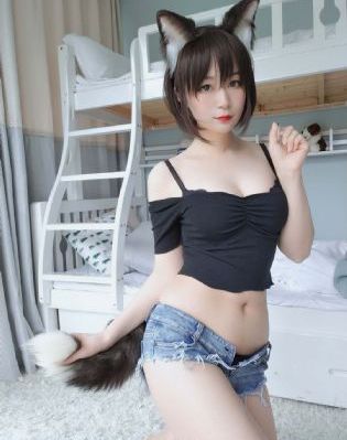 被当众吸住花蒂双性_1080P超清免费观看