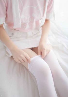 美女BBB摸BBB润湿BBB_午夜伦不卡高清在线观看