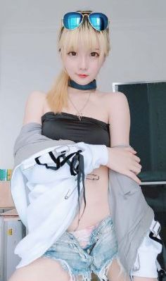 凌晨三点看的片免费视频_BD国语电影在线观看