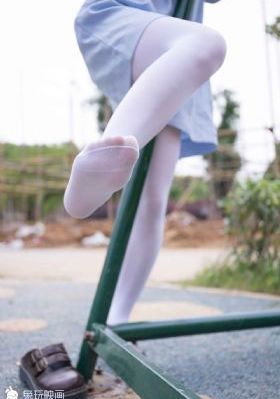 浴室里强摁做开腿呻吟男男_BD高清免费观看