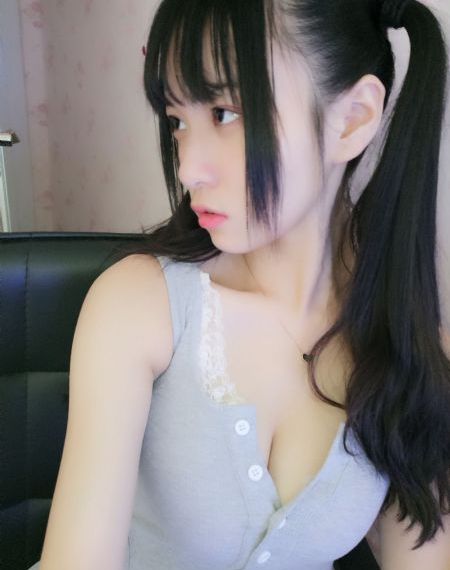 青青草的情节简介_剧情片完整在线观看