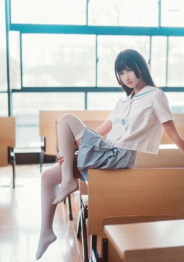 双乳涨鼓奶水喂奶av_日韩电影在线