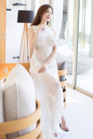 翁公和媛媛在厨房里猛烈进出_免费追剧在线观看