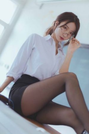 综合伊人_超清完整在线观看