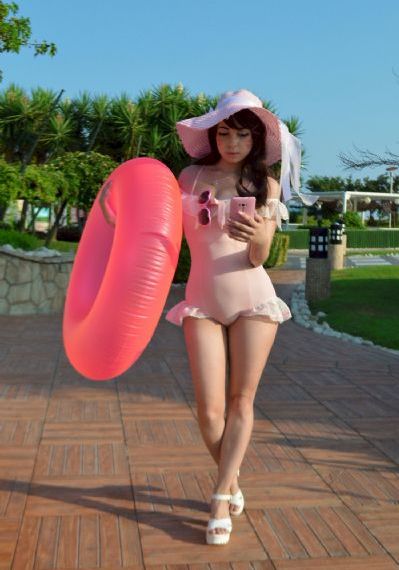 那手伸进美妇湿润的内裤里玩弄_剧情片日韩电影在线
