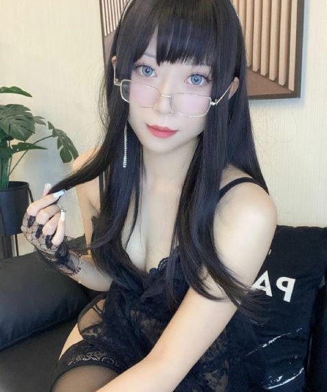 撅屁股边挨脔边挨cao故事_蓝光在线观看完整版
